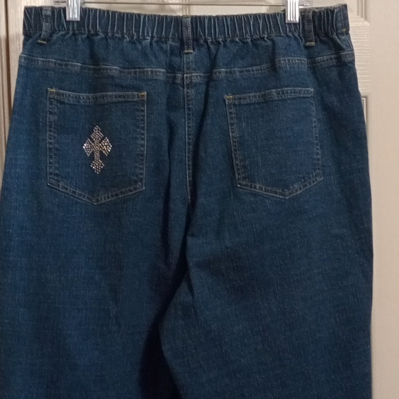 JEANS BY Quacker Factory - Picture 4 of 6